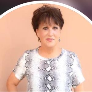 Meet your Posher, Rita